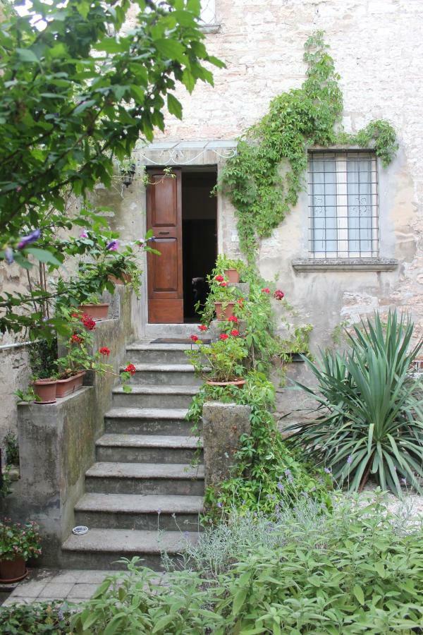 Residence Via Benamati Cagli Exterior photo